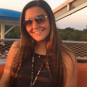 Meet your Posher, Sydni